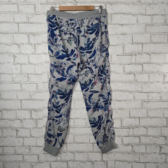 EUC✨GAP FIT gray & blue floral printed joggers - Picture 7 of 14